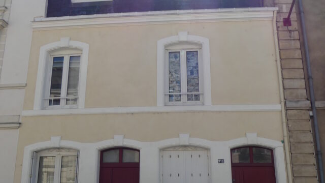 UN STUDIO situé au 2ème étage d’un ensemble immobilier 113 rue Gambetta au Mans (72)