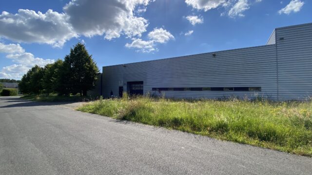 Vente bâtiment de type industriel – Commune de MARCON (72340) – lieudit CROIX CASEAU